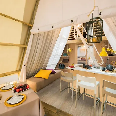 营地 Tamarit Beach Resort 4*