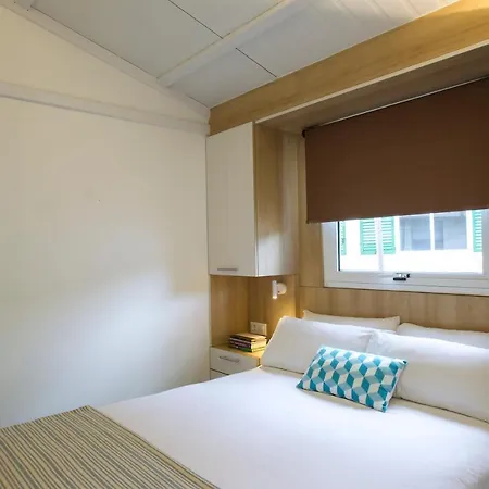 Tamarit Beach Resort 营地 4*