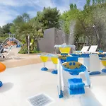 Camping Tamarit 4*