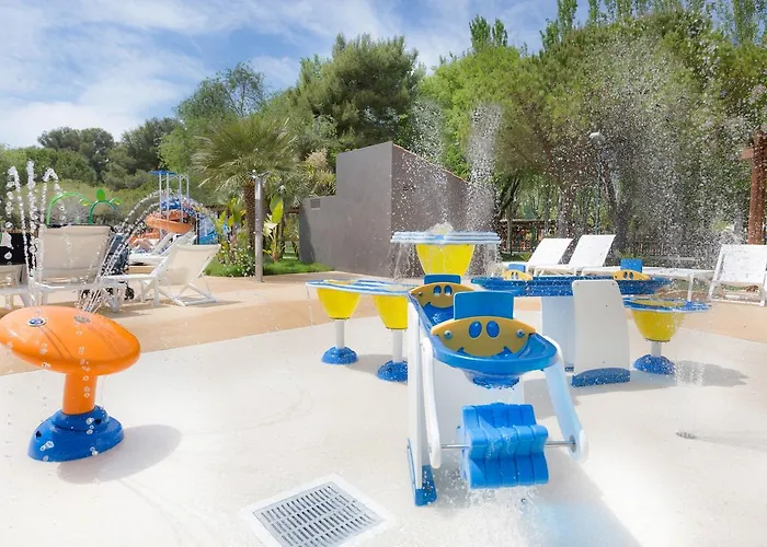 Camping Tamarit 4*